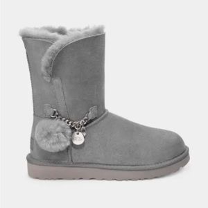 New UGG women’s classic short charm boots in light grey. NIB. Size 10